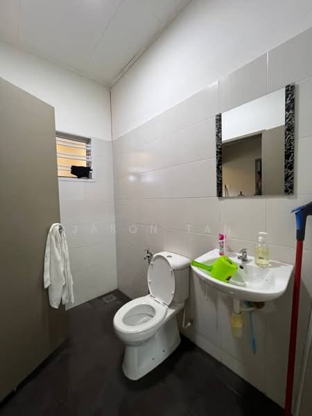 2-storey Terraced House for Sale in Taman Rinting (Masai) - Jason Tan - Bathroom - PropertyGuru.com.my