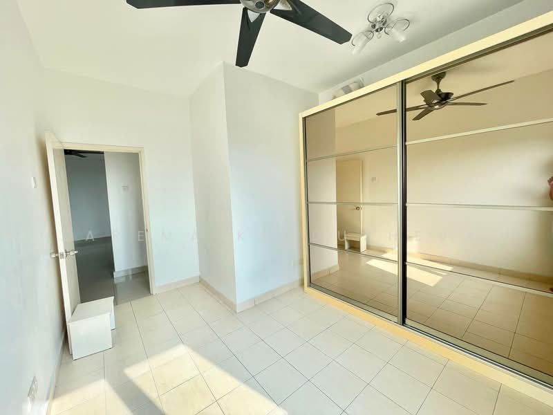 Condominium for Sale at Aman Heights Condominium - Zarema Kulbuzheva - Bedroom - PropertyGuru.com.my
