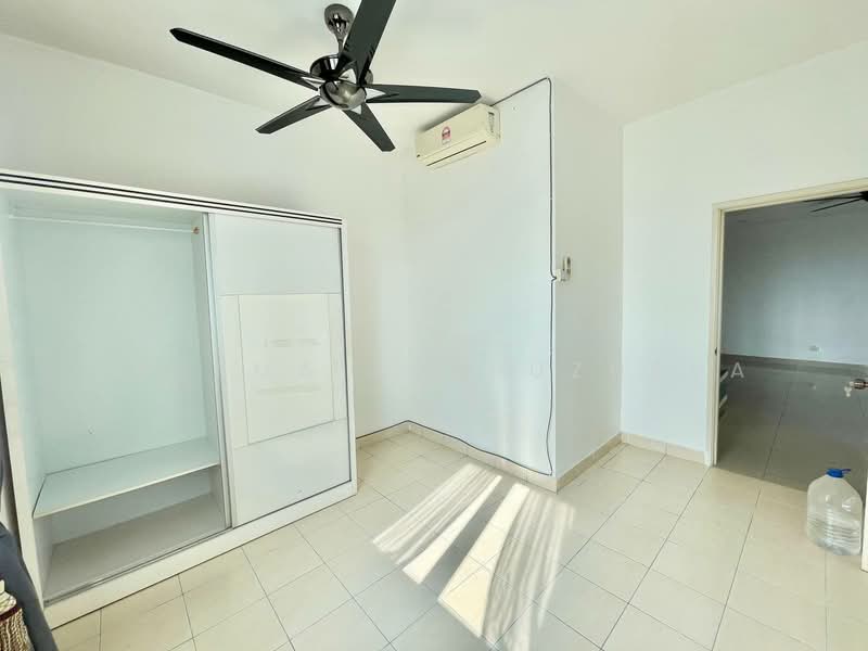 Condominium for Sale at Aman Heights Condominium - Zarema Kulbuzheva - Bedroom - PropertyGuru.com.my