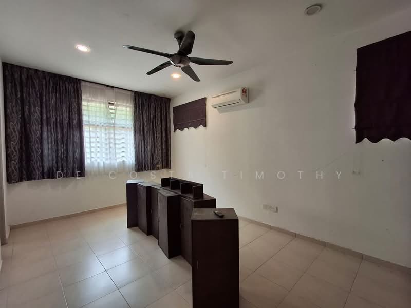 Semi-Detached House for Sale in Taman Bukit Katil (Bukit Katil) - De Costa Timothy - Living Room - PropertyGuru.com.my