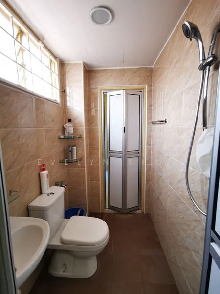 Townhouse for Sale in Taman Cuepacs (Cheras) - Evelyn Khoo - Bathroom - PropertyGuru.com.my