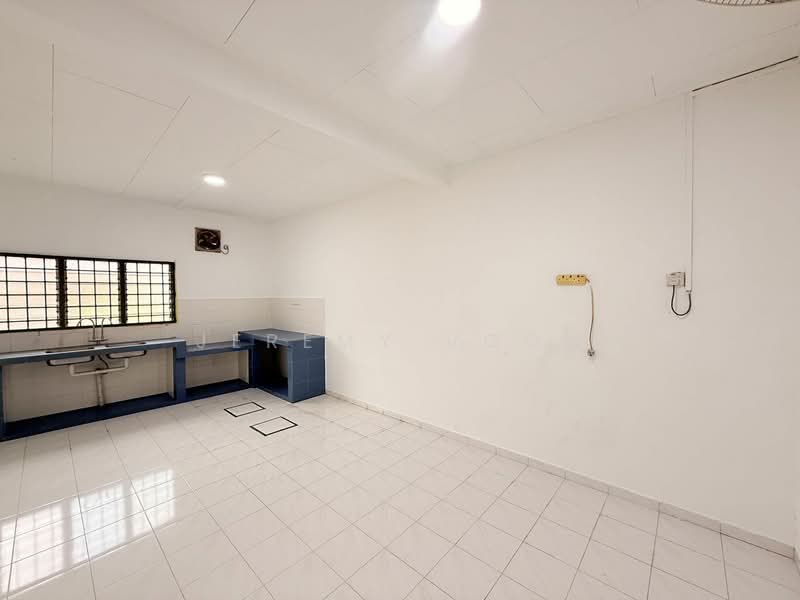 1-storey Terraced House for Sale in Kota Tinggi (Johor) - Jeremy Voon - Kitchen - PropertyGuru.com.my