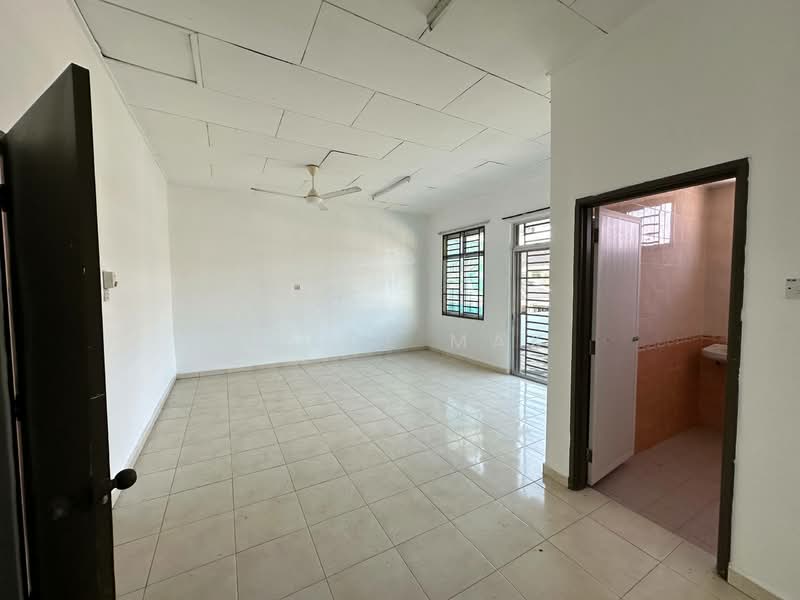 2-storey Terraced House for Sale in Taman Pulai Utama (Skudai) - Chloe Mak - Interior - PropertyGuru.com.my
