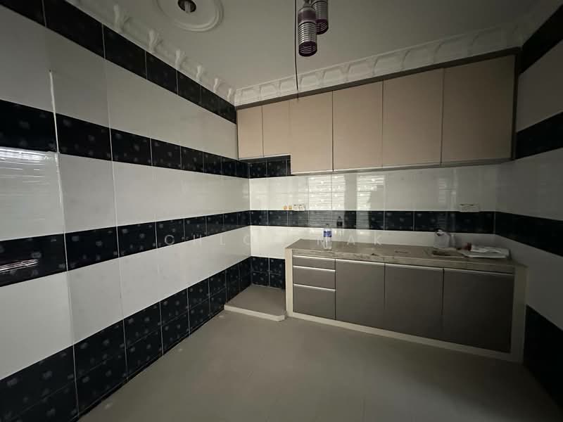 2-storey Terraced House for Sale in Taman Pulai Utama (Skudai) - Chloe Mak - Kitchen - PropertyGuru.com.my