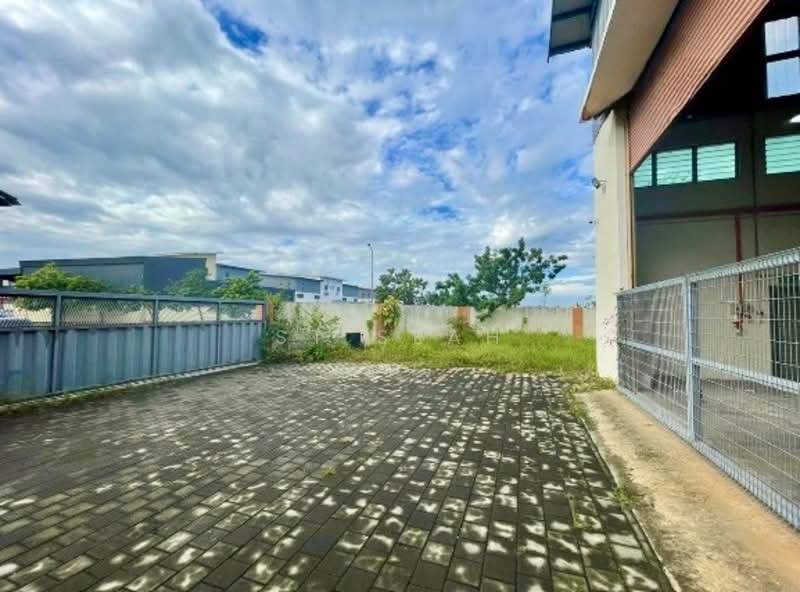 Detached Factory for Rent in Kawasan Industri Ringan Asas Jaya (Bukit Mertajam) - St Seah - Exterior - PropertyGuru.com.my