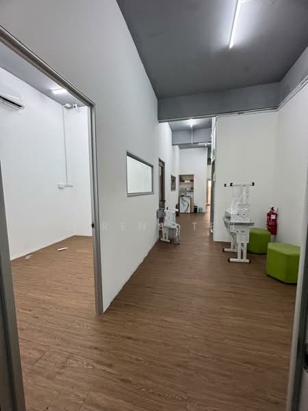 Shop for Rent in Pusat Perdagangan Danga Utama (Johor Bahru) - Serene Teh - Interior - PropertyGuru.com.my