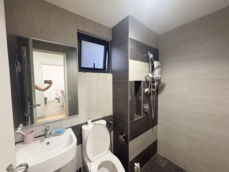 Aster Residence untuk Untuk Disewa - RM 2,500 /bulan, Mac 2026 - Bathroom - PropertyGuru.com.my