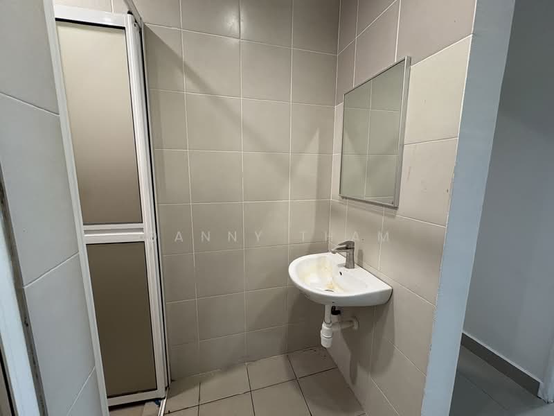 Mutiara Ville untuk Untuk Disewa - RM 900 /bulan, Mac 2026 - Bathroom - PropertyGuru.com.my