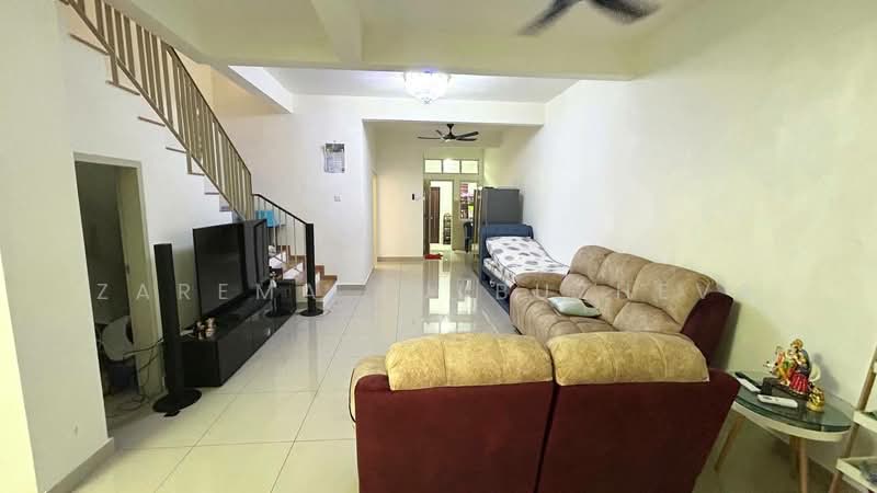 Albury 2 @ Mahkota Hills untuk Untuk Dijual - RM 420,000, Mac 2026 - Living Room - PropertyGuru.com.my