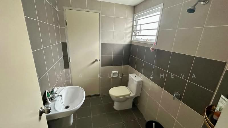 Albury 2 @ Mahkota Hills untuk Untuk Dijual - RM 420,000, Mac 2026 - Bathroom - PropertyGuru.com.my