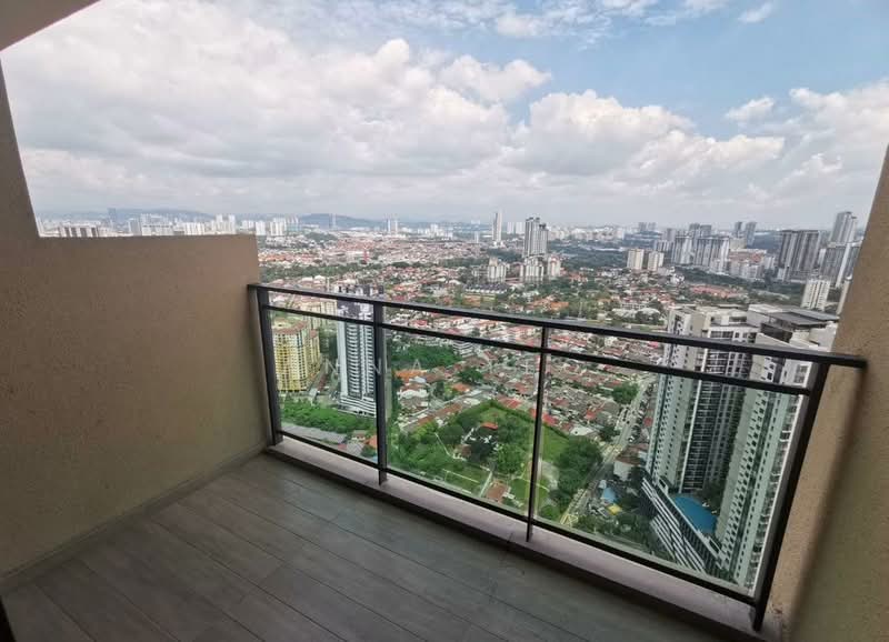 Bloomsvale Menara Vista Petaling untuk Untuk Disewa - RM 3,300 /bulan, Mac 2026 - Balcony - PropertyGuru.com.my