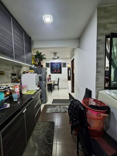 2-storey Terraced House for Sale in Semenyih (Selangor) - Zarema Kulbuzheva - Kitchen - PropertyGuru.com.my
