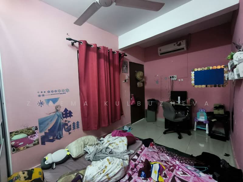 2-storey Terraced House for Sale in Semenyih (Selangor) - Zarema Kulbuzheva - PropertyGuru.com.my