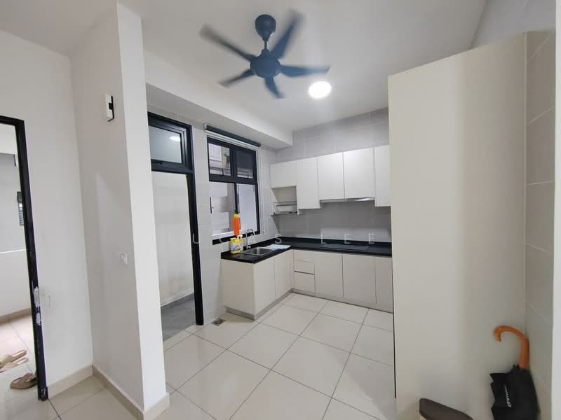 Twin Tower Residence untuk Untuk Disewa - RM 2,200 /bulan, Mac 2026 - Kitchen - PropertyGuru.com.my