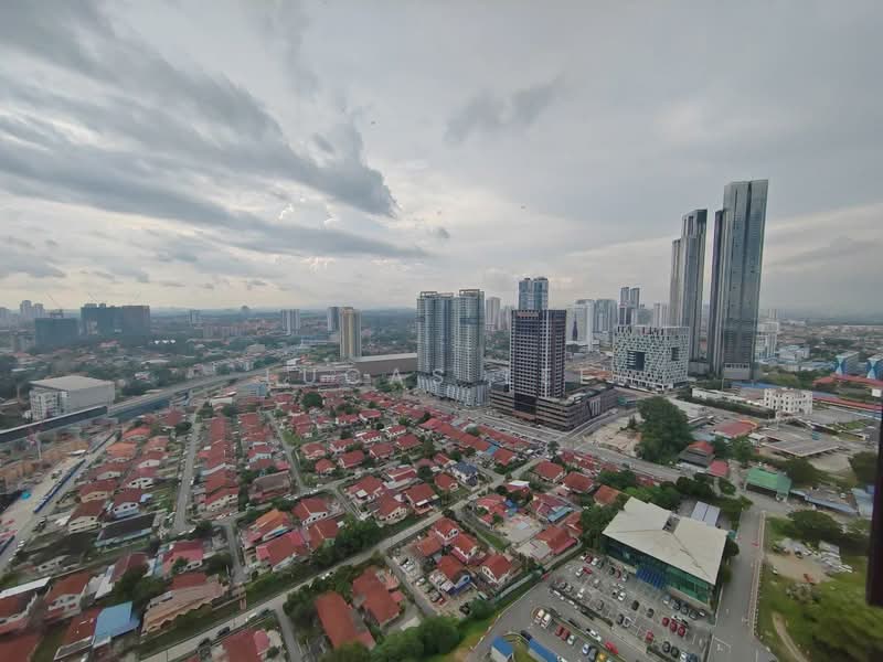 Twin Tower Residence untuk Untuk Disewa - RM 2,200 /bulan, Mac 2026 - Exterior - PropertyGuru.com.my