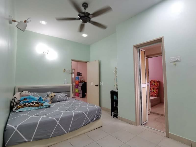 2-storey Terraced House for Sale in Setia Alam (Selangor) - Ryan . - Bedroom - PropertyGuru.com.my