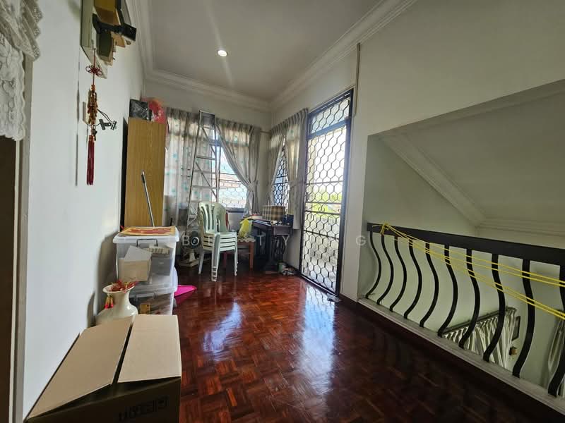 Semi-Detached House for Sale in Tampoi (Johor) - Betty Ng - PropertyGuru.com.my