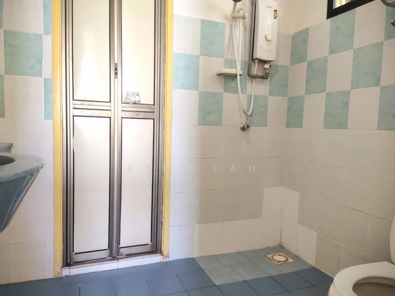 Condominium for Sale at Platinum Hill PV 3 - Kent Lau - Bathroom - PropertyGuru.com.my