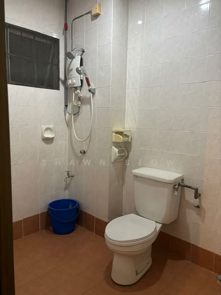 Kota Kemuning untuk Untuk Dijual - RM 700,000, Mac 2026 - Bathroom - PropertyGuru.com.my