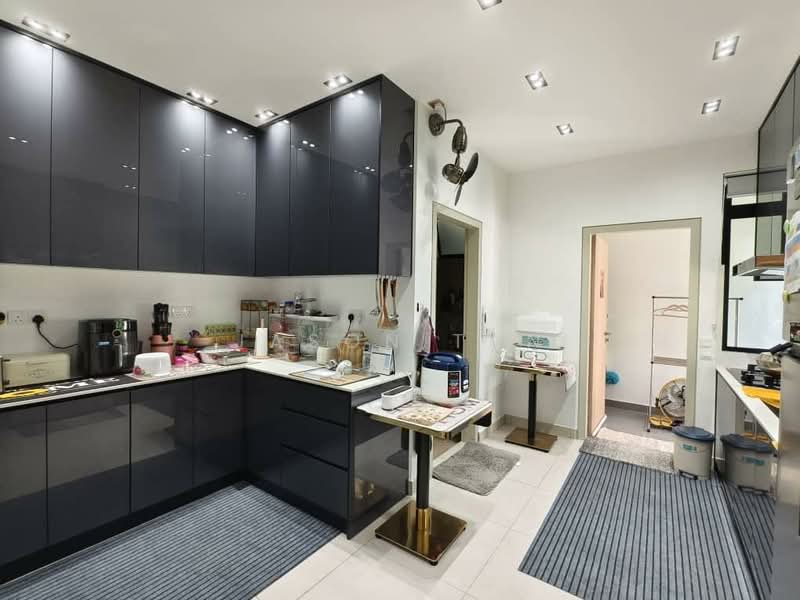 Cluster House for Sale in Iskandar Puteri (Nusajaya) (Johor) - Jason Tan - Kitchen - PropertyGuru.com.my