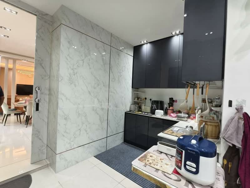 Cluster House for Sale in Iskandar Puteri (Nusajaya) (Johor) - Jason Tan - Kitchen - PropertyGuru.com.my