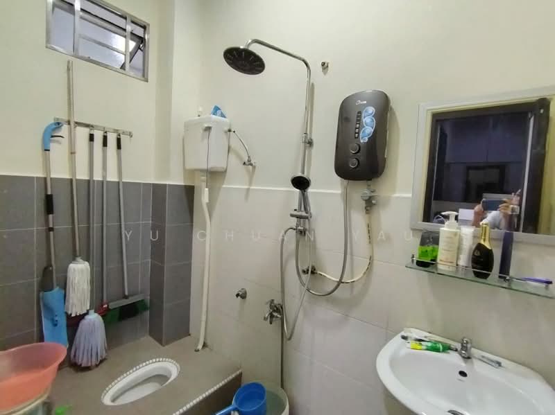 1-storey Terraced House for Sale in Alor Gajah (Melaka) - Yu Chuan Yau - Bathroom - PropertyGuru.com.my