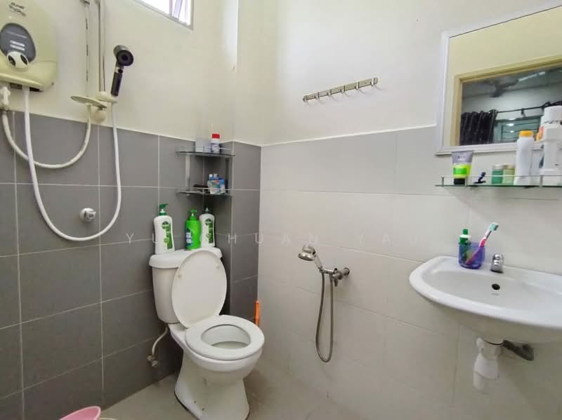 1-storey Terraced House for Sale in Alor Gajah (Melaka) - Yu Chuan Yau - Bathroom - PropertyGuru.com.my