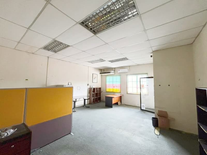 Terrace Factory for Rent in Kawasan Perindustrian Mount Austin (Tebrau) - Quek . - Interior - PropertyGuru.com.my