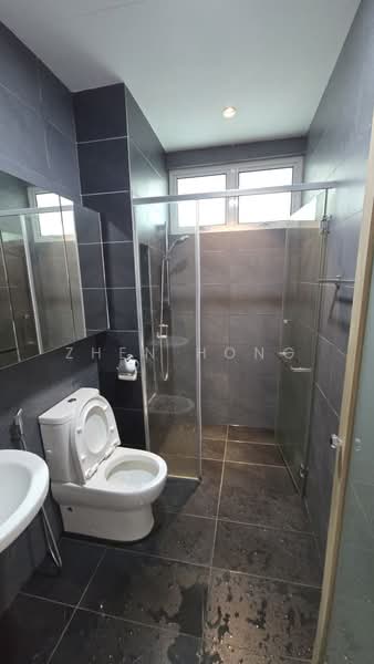 Condominium for Sale at Setia Pinnacle - Zhen Hong - Bathroom - PropertyGuru.com.my