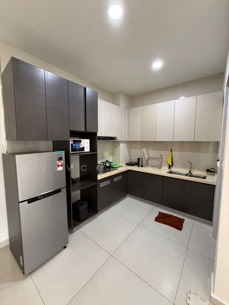 Condominium for Rent at Kings Bay @ Country Garden Danga Bay - Vivco Liang - Kitchen - PropertyGuru.com.my
