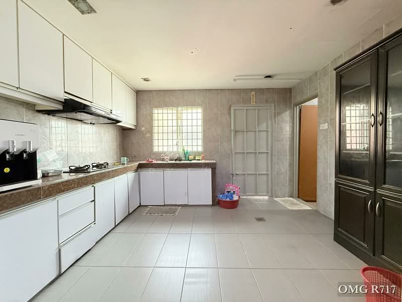 2-storey Terraced House for Sale in Setia Alam (Selangor) - Ryan . - Kitchen - PropertyGuru.com.my
