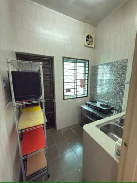 2-storey Terraced House for Rent in Setia Tropika (Johor Bahru) - JH Yap - Kitchen - PropertyGuru.com.my