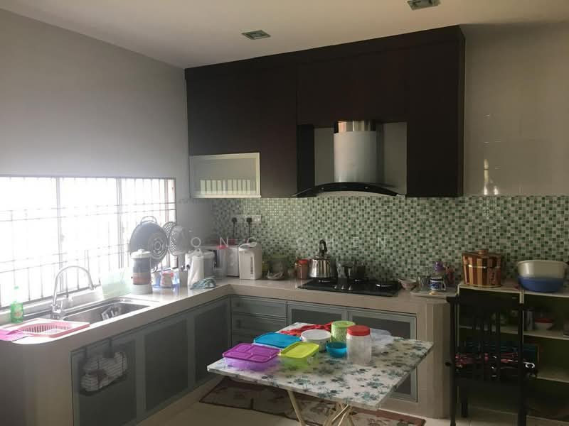 Seri Austin - Terrace Homes untuk Untuk Dijual - RM 880,000, Mac 2026 - Kitchen - PropertyGuru.com.my