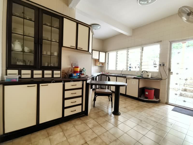 Semi-Detached House for Sale in Taman Lucky (Bangsar) - Carol Yong - Kitchen - PropertyGuru.com.my