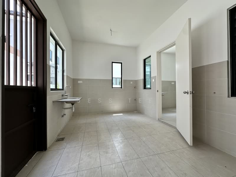 Setia Utama 4 untuk Untuk Dijual - RM 1,450,000, Mac 2026 - Kitchen - PropertyGuru.com.my