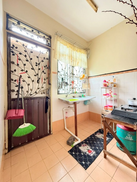 2-storey Terraced House for Sale in Setia Alam (Selangor) - Ryan . - Kitchen - PropertyGuru.com.my