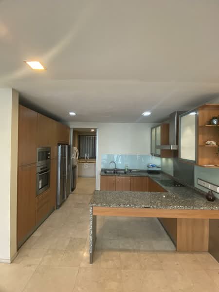 Dua Residency untuk Untuk Disewa - RM 7,500 /bulan, Mac 2026 - Kitchen - PropertyGuru.com.my