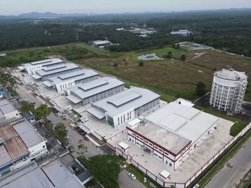 Pekan Nenas untuk Untuk Disewa - RM 35,000 /bulan, Mac 2026 - Exterior - PropertyGuru.com.my