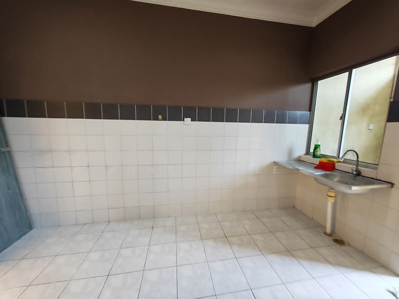 Taman Desa Ilmu untuk Untuk Dijual - RM 380,000, Mac 2026 - Kitchen - PropertyGuru.com.my