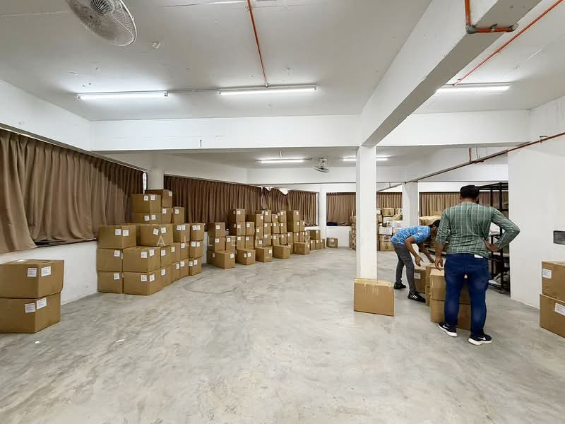 For Rent - Whole Building 6 Storey, 25200sqft, Georgetown Near New World Park