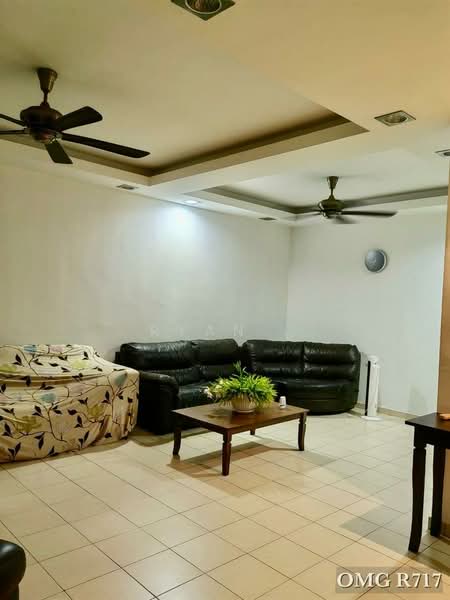 2-storey Terraced House for Sale in Setia Alam (Selangor) - Ryan . - Living Room - PropertyGuru.com.my