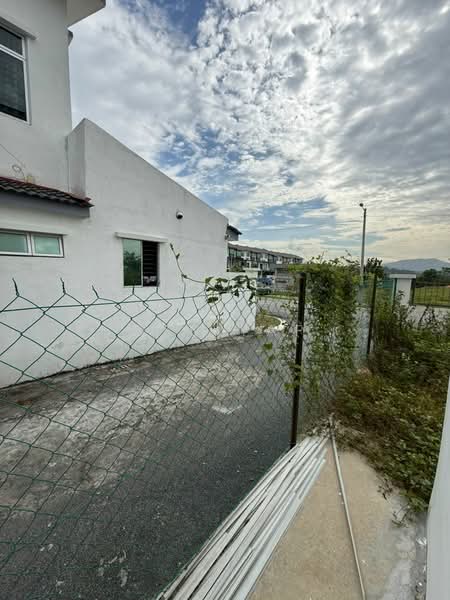 2-storey Terraced House for Sale in Taman Kundang Jaya (Rawang) - Des Yap - Exterior - PropertyGuru.com.my