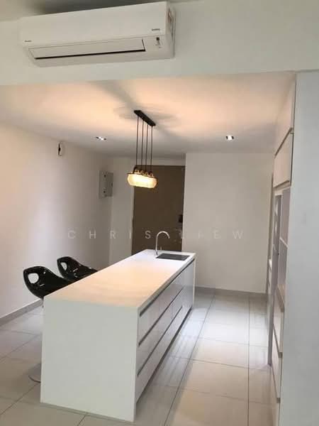 Service Residence for Sale at Southkey Mosaic - Chris Liew - Kitchen - PropertyGuru.com.my