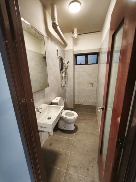 Anjung Hijau (Greenfields) untuk Untuk Disewa - RM 1,700 /bulan, Mac 2026 - Bathroom - PropertyGuru.com.my