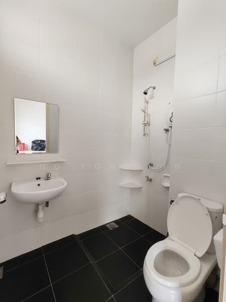 2-storey Terraced House for Sale in Setia Tropika (Johor Bahru) - Ng Yong Lin - Bathroom - PropertyGuru.com.my