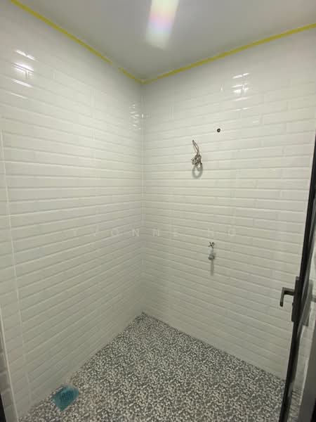 Taman Mount Austin untuk Untuk Disewa - RM 1,800 /bulan, Mac 2026 - Bathroom - PropertyGuru.com.my