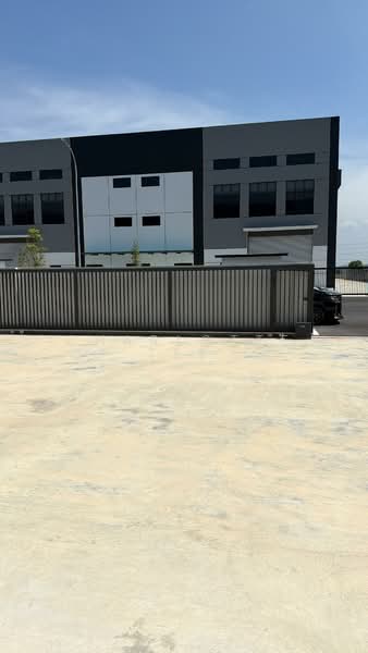 Factory for Rent in Kapar (Selangor) - Charlotte Tee - Exterior - PropertyGuru.com.my