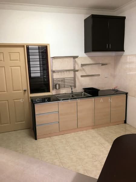 Condominium for Rent at Marina Bay Condominium - Dick Ken Tan - Kitchen - PropertyGuru.com.my