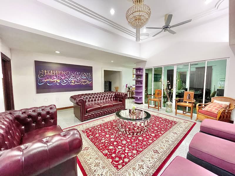 Bungalow for Sale in Bangi (Selangor) - Nor Azdlin Adnan - Living Room - PropertyGuru.com.my