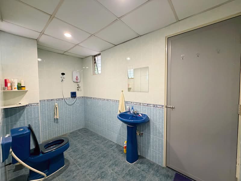 Rumah Teres 2 Tingkat untuk Dijual di Minden Heights (Gelugor) - Qyan Goh - Bathroom - PropertyGuru.com.my